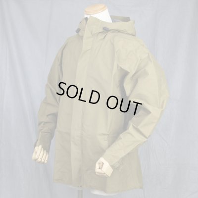 画像1: 【BEYOND（ビヨンド）】GOR TEX Jacket LEVEL6 サイズ：L/R　《軍放出品　未使用品》
