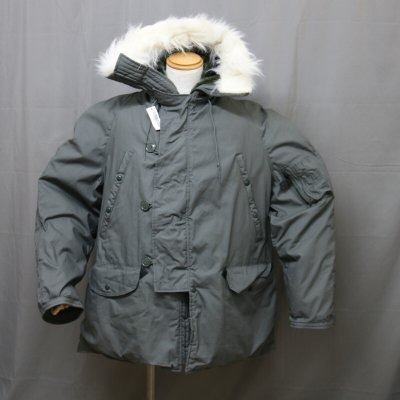 画像1: 【軍放出品】N-3B フライトジャケット　PAKA, EXTREME COLD WEATHER TYPE N-3B 未使用　サイズ：LARGE〈軍放出品〉