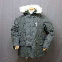 【軍放出品】N-3B フライトジャケット　PAKA, EXTREME COLD WEATHER TYPE N-3B 未使用（訳あり）　サイズ：MEDIUM　〈軍放出品〉