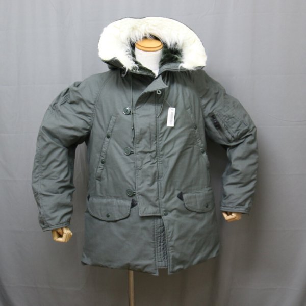 画像1: 【軍放出品】N-3B フライトジャケット　PAKA, EXTREME COLD WEATHER TYPE N-3B 未使用　サイズ：MEDIUM〈軍放出品〉 (1)