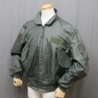 画像2: 【米軍実物】CWU-36/P　フライトジャケット　サイズ：XL　セージグリーン ARAMID　アラミド　SPO-95〈軍放出品〉 (2)